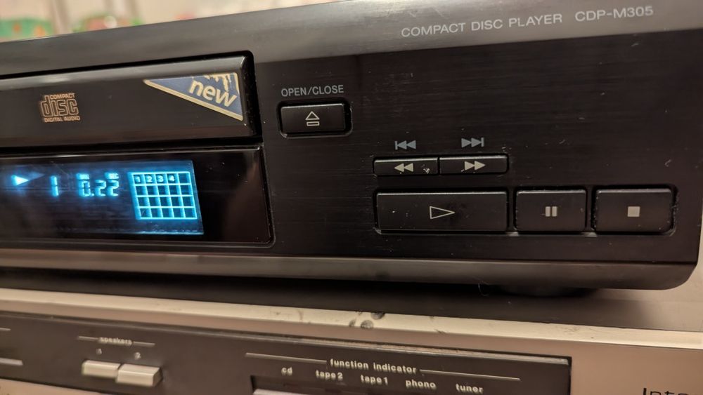 Cd player Sony CDP M305