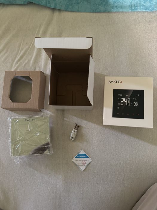 Termostat nou, nefolosit, inteligent Wi-fi Tuya Smart Life Avatto