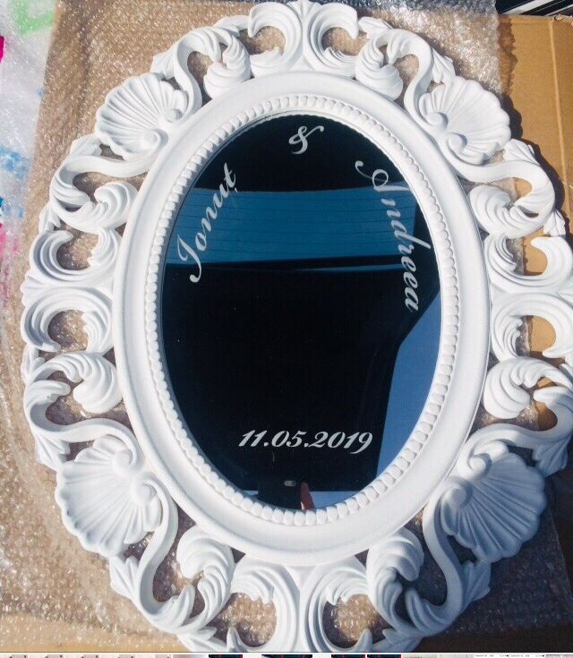 Oglinda mireasa cu rama alba din lemn 35x40 cm model personalizat