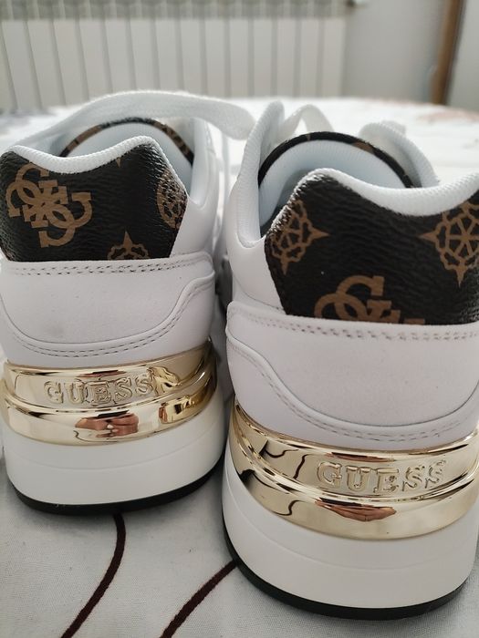 Adidași Guess originali