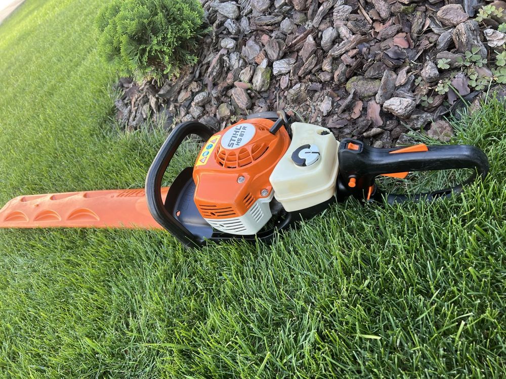 Бензинов храсторез STIHL