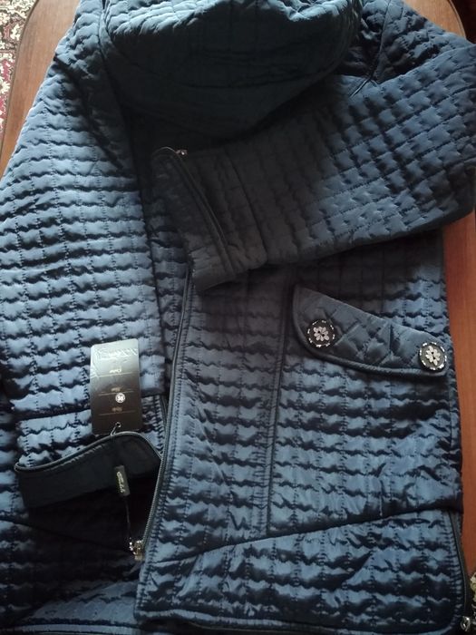 Женские  куртки -пальто 50-52 размер