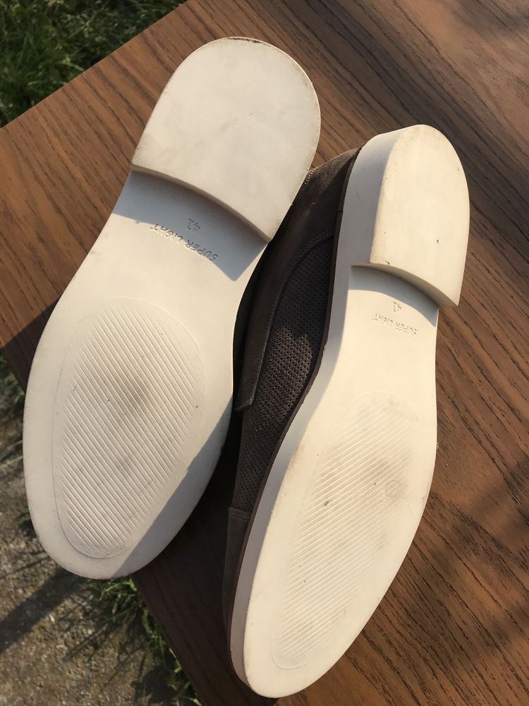 Pantofi noi din piele naturală întoarsă mărimea 41