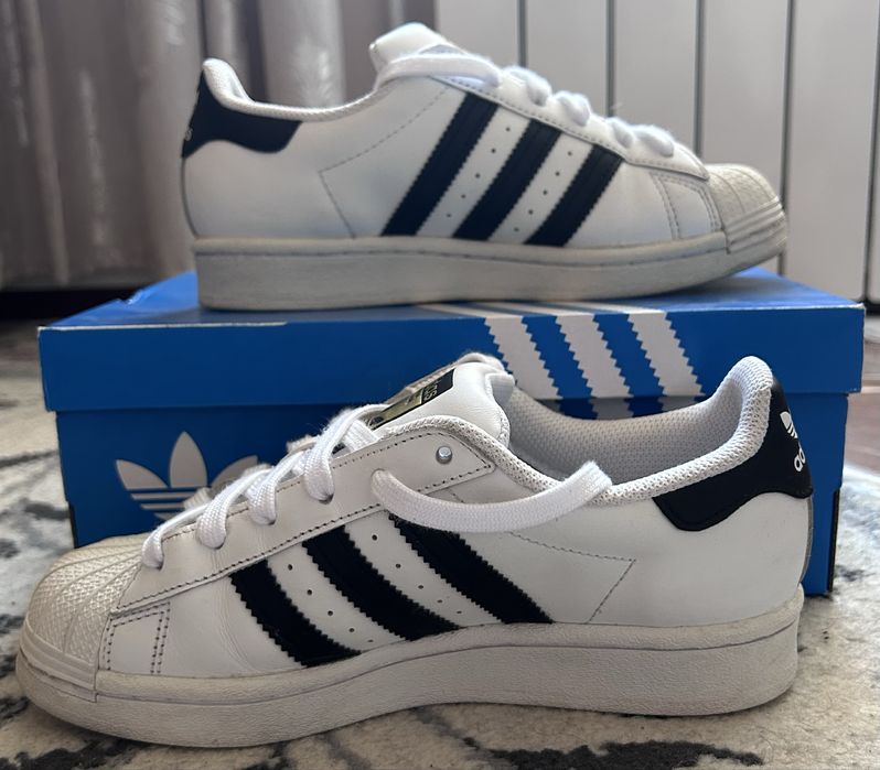 Adidas Superstar