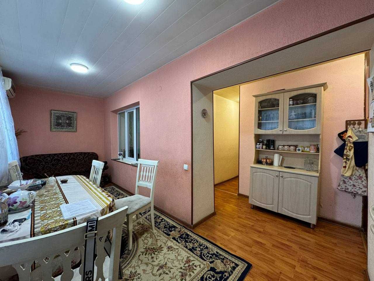 4х комнатная квартира.Кирпич. Азербайджанский центр.(ИТ)