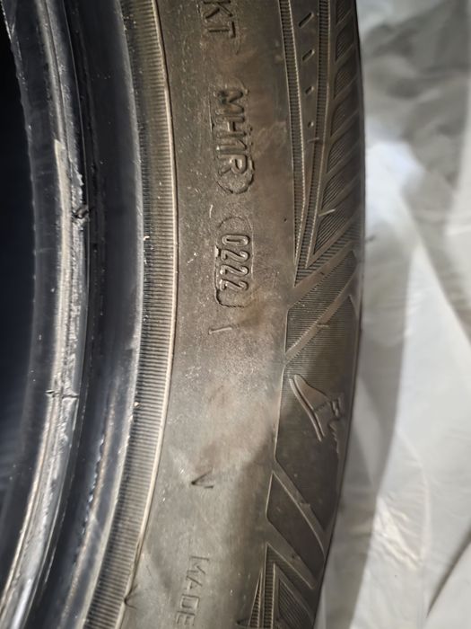 Гуми 215 60 17 Goodyear