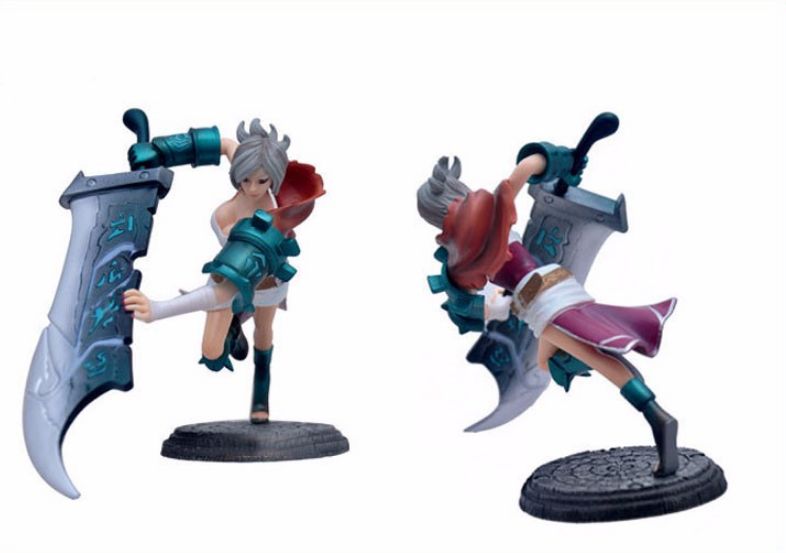 Figurina Riven League of Legends LOL 15 cm