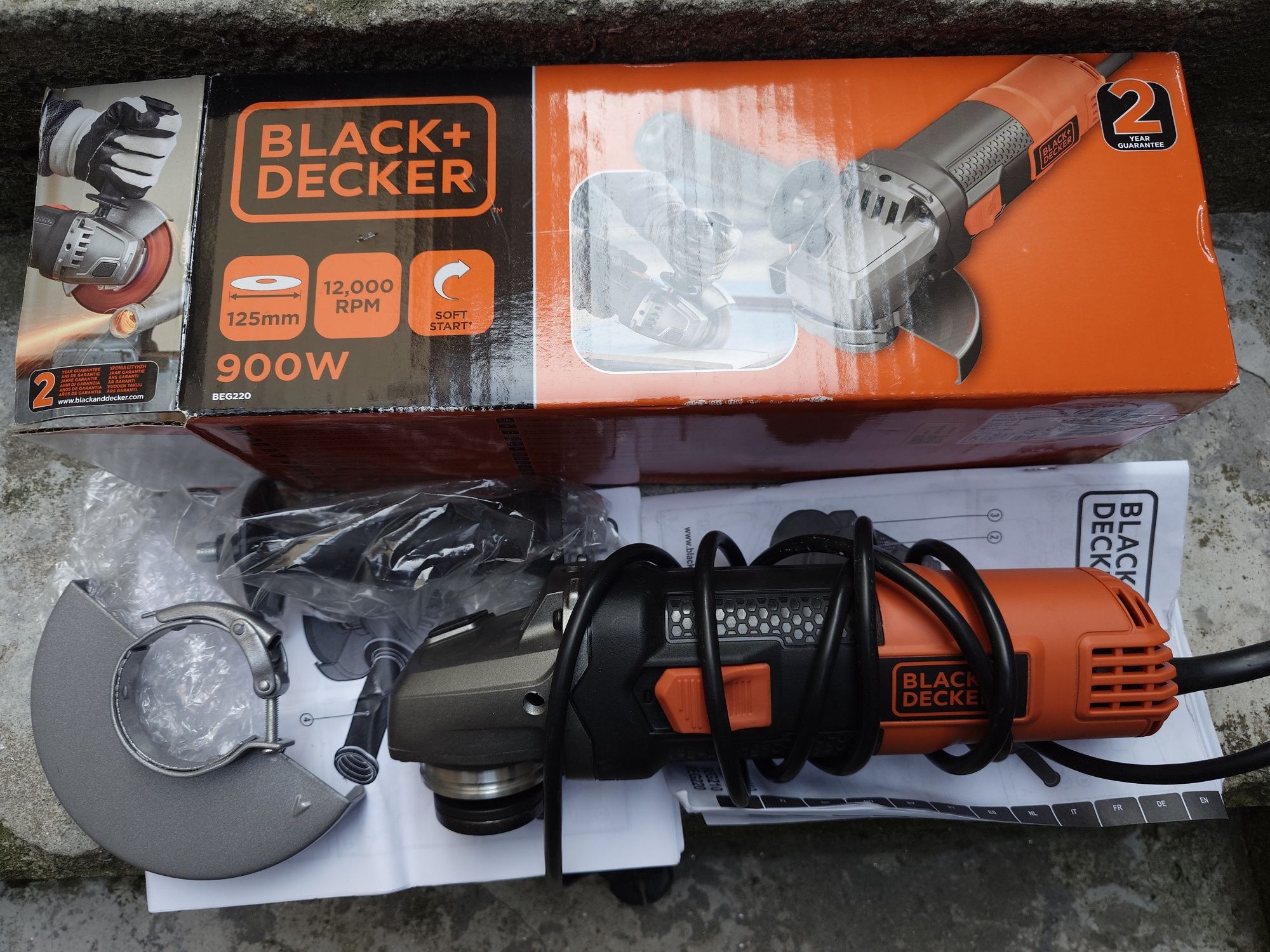 Ъглошлайф Black& Decker