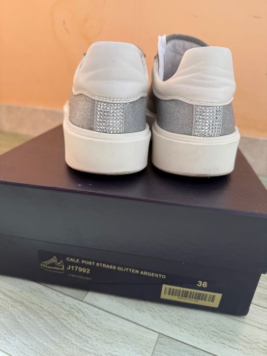 Adidasi sneakers Le Silla argento