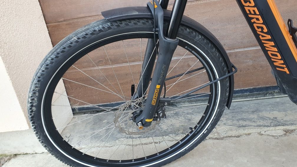 Bicicletă electrică Bergamont