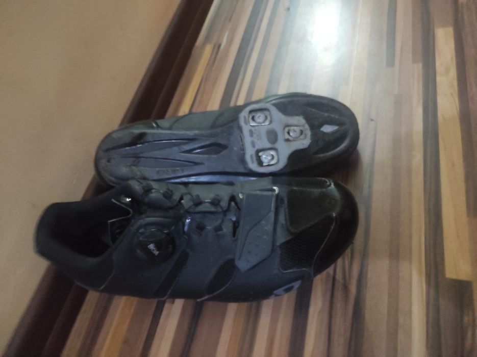 Ghete ciclism Giro mărimea 40/41/sidi,mărimea 39,5/40