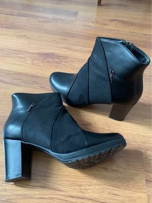 Елегантни дамски боти