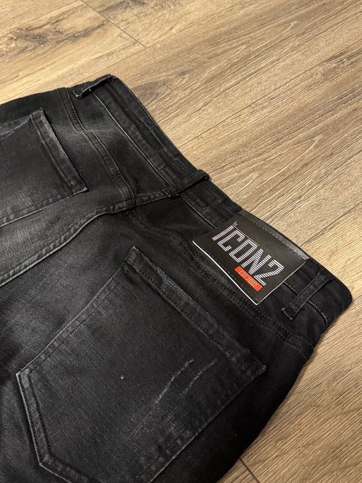 Мъжки черни дънки icon