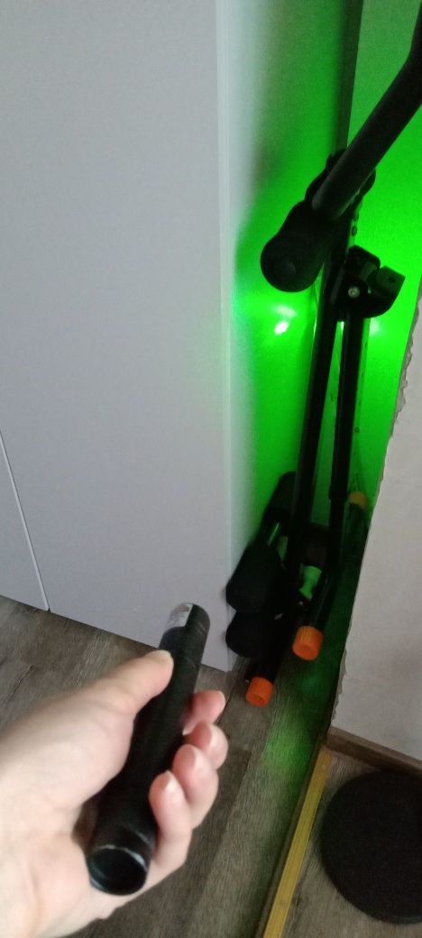 Lanterna Laser Pointer cu Incarcare USB lumina verde 1000 mW