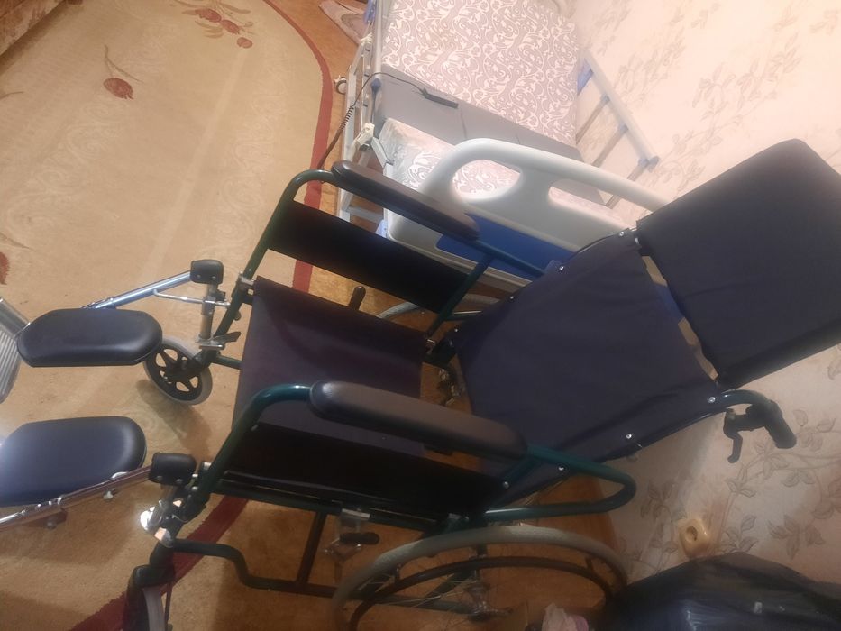 Инвалидное кресло