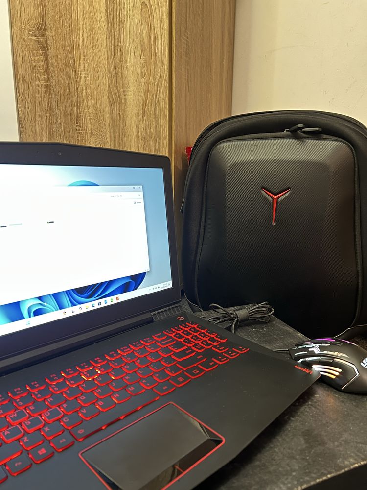 Laptop Gaming Lenovo Legion Y520 + accesorii