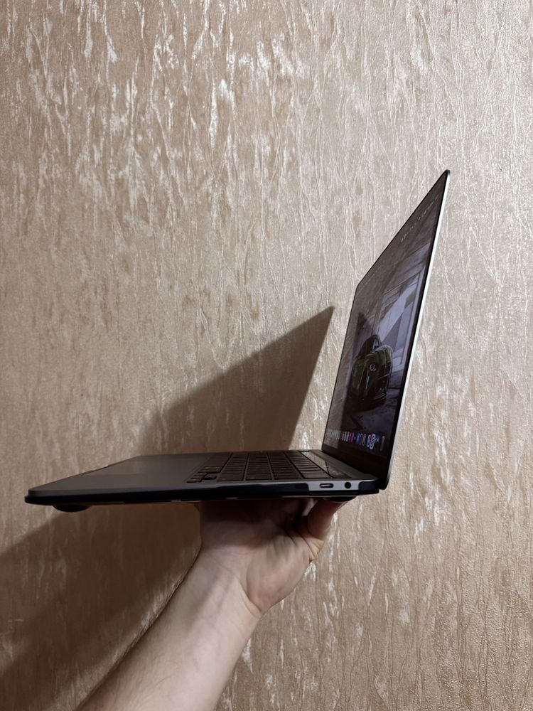 MacBook Pro 13” 2020