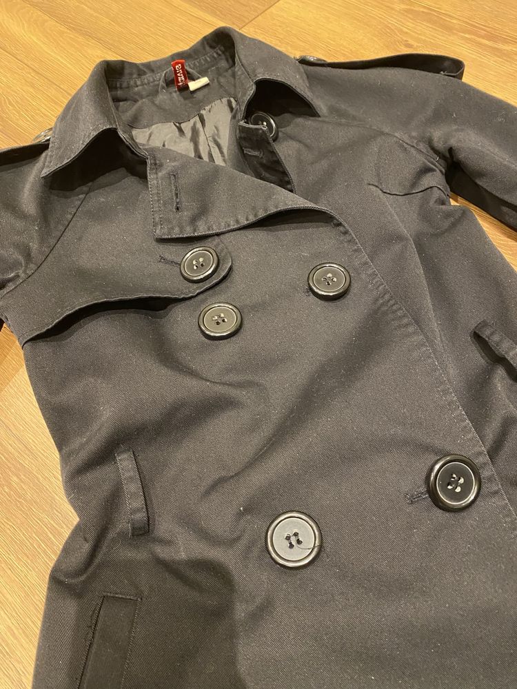 Черно късо яке,сако тренч H&M