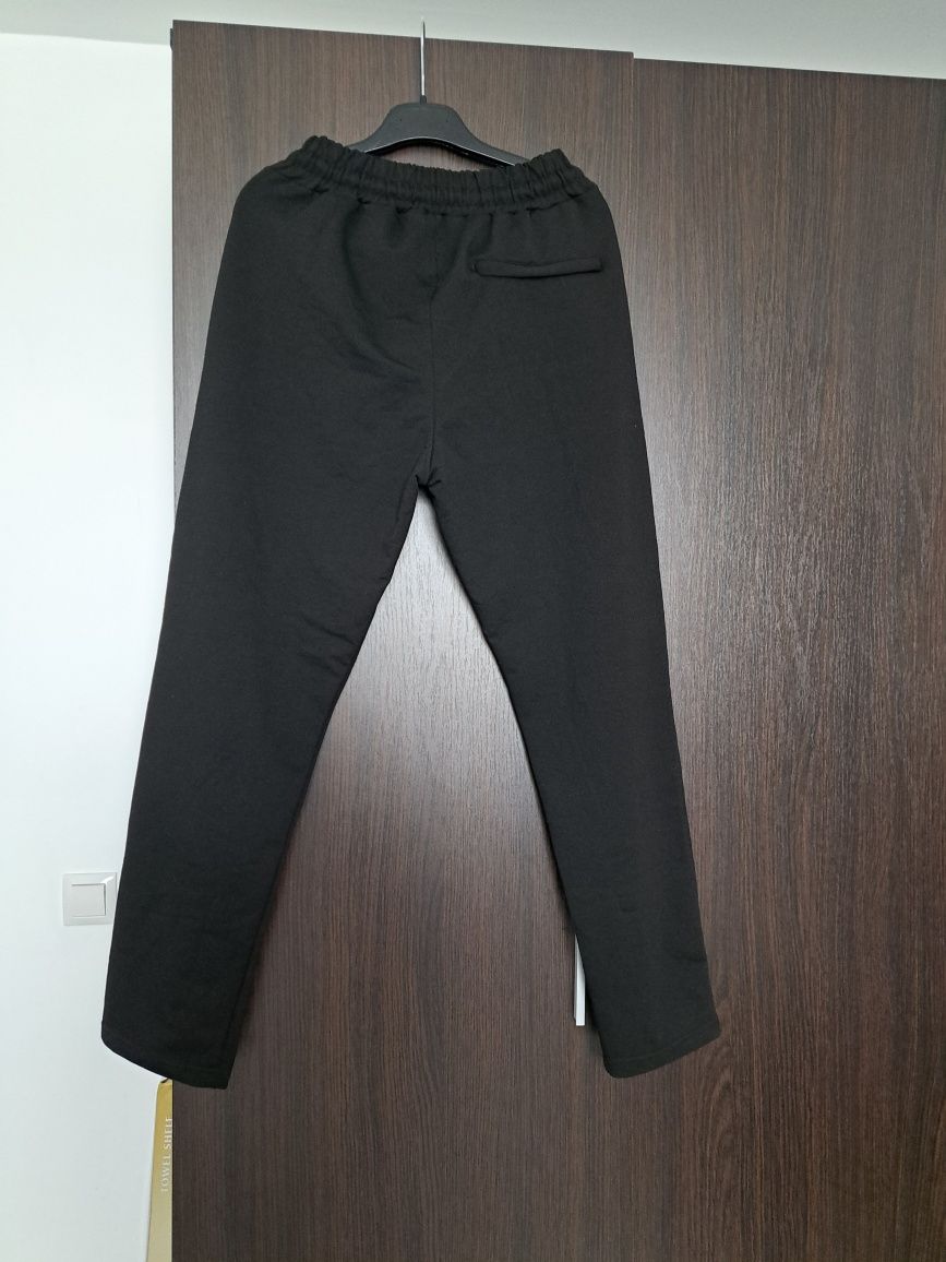 Pantaloni trening nou marimile L ,M,XL