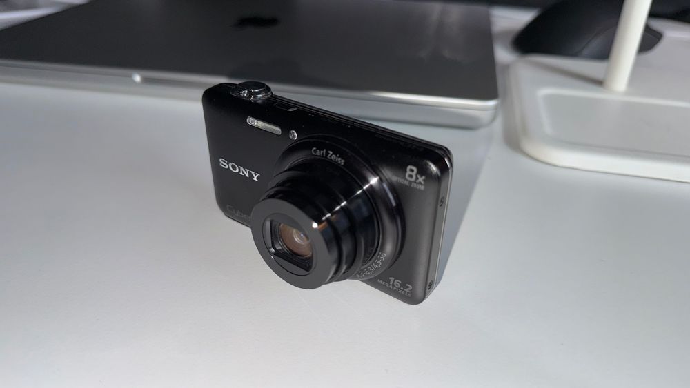 Aparat Foto Sony Cyber-shot DSC-WX80
