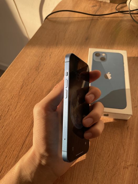 iPhone 13 в отличном состоянии