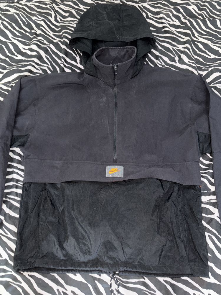 Ветровка nike xs/s