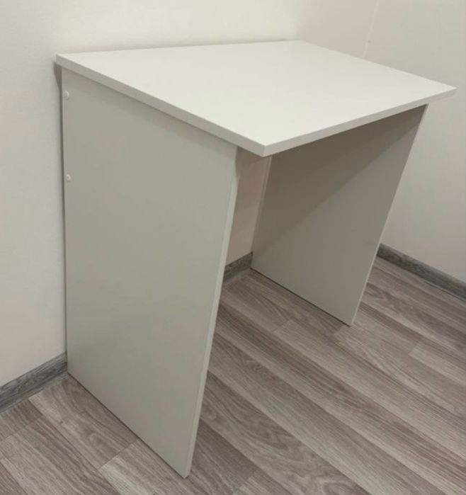 Рабочий стол 75х45x75 см, белый