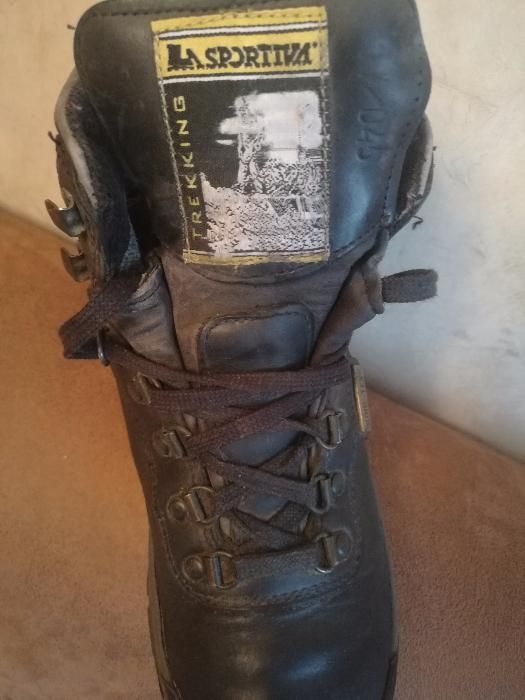 Bocanci ghete iarna munte lasportiva nr 36/37 goretex