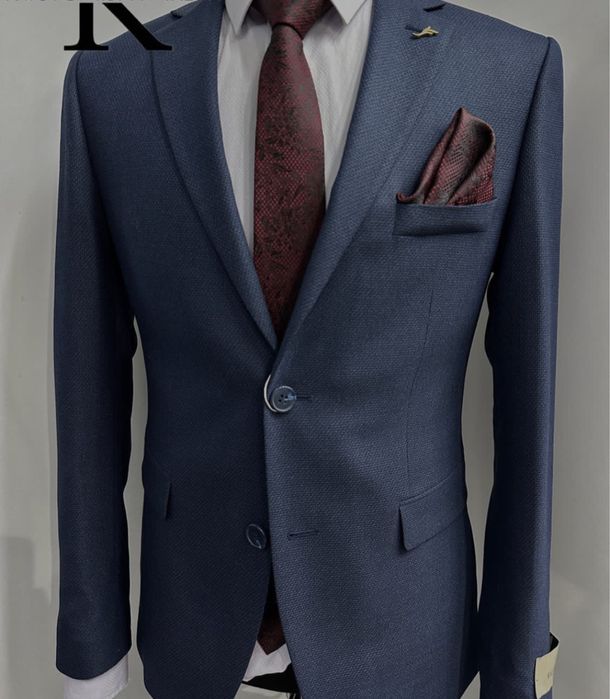 Мужской костюм.