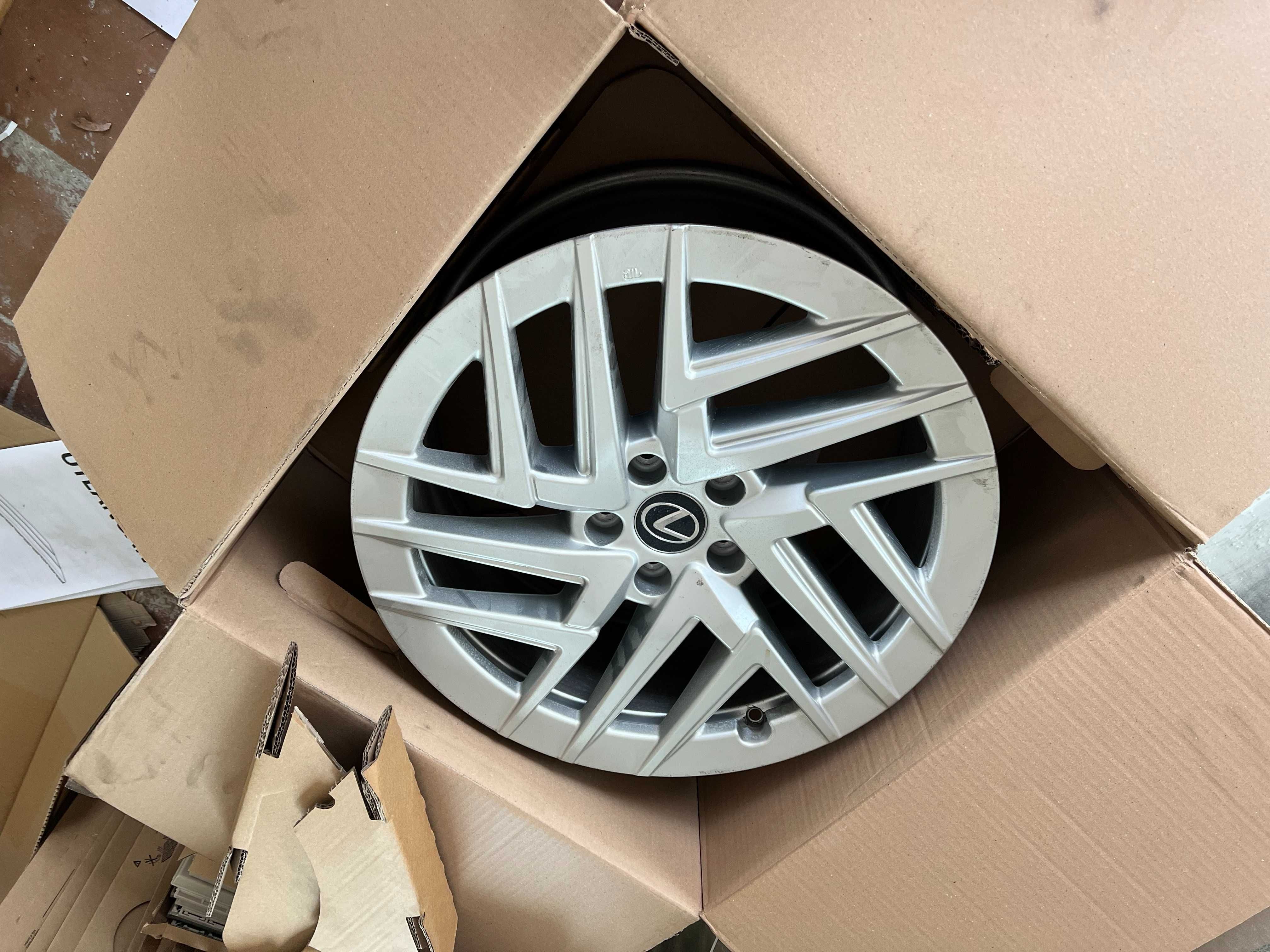 Нови оригинални джанти 19" Lexus RX - 4бр.