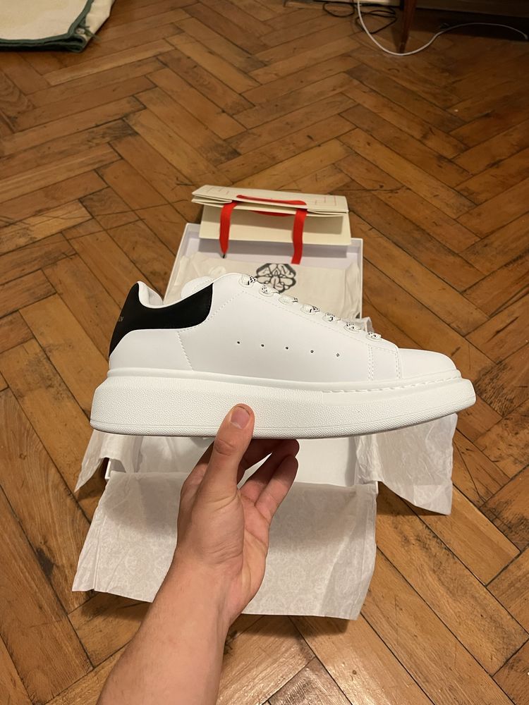 Alexander Mcqueen Oversized 41