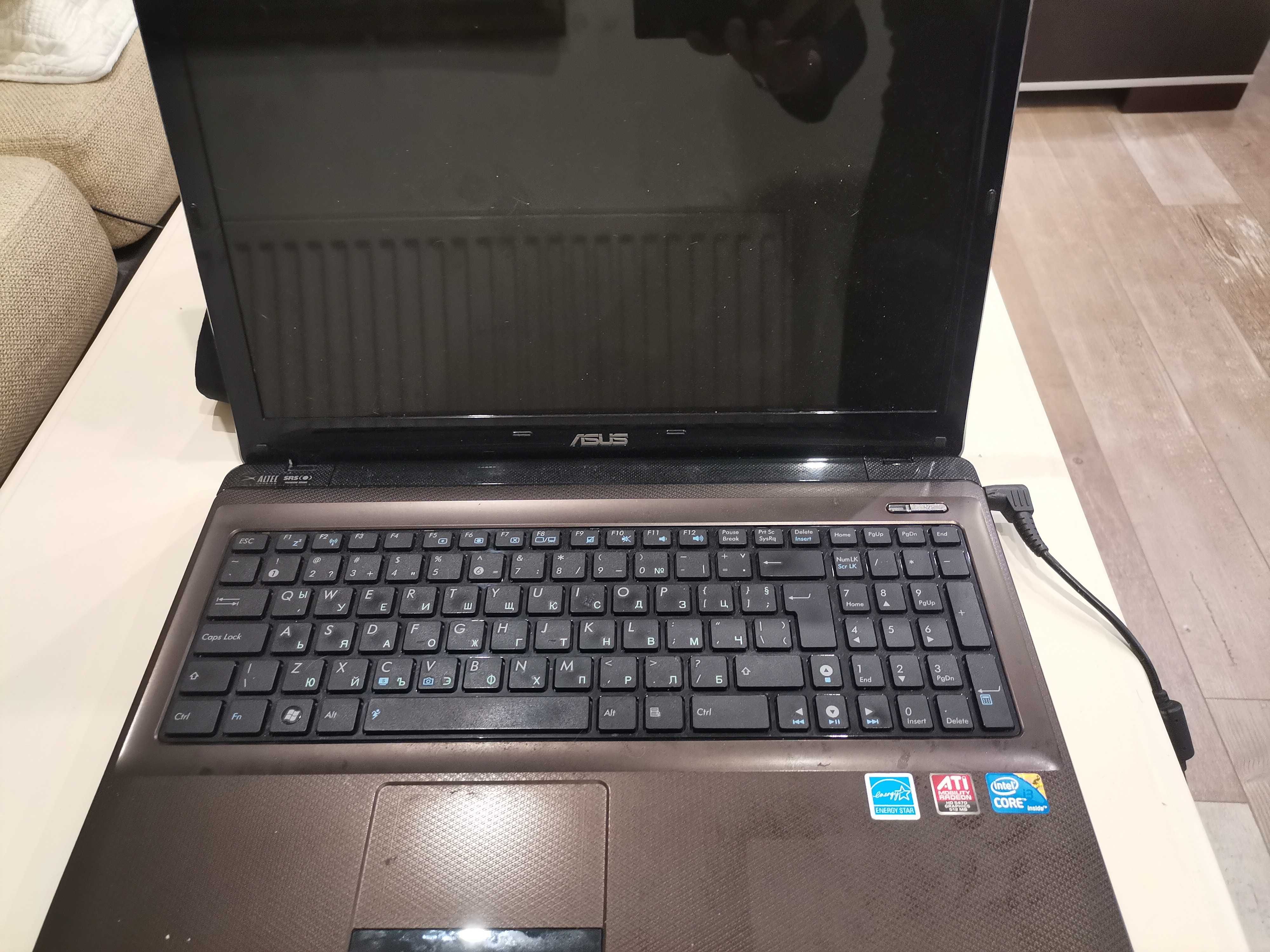 Лаптоп ASUS X52JE-EX167D