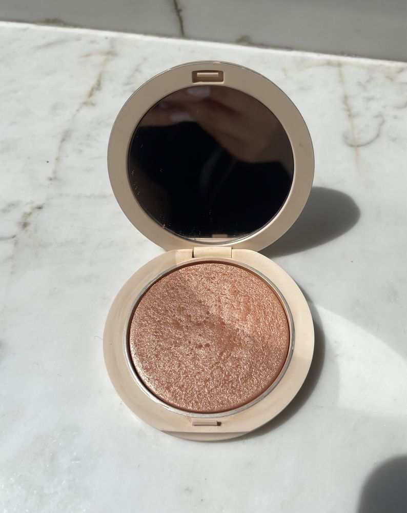 Оригинални маркови гримове:Tom ford,Dior,Charlotte tilbury,huda beauty