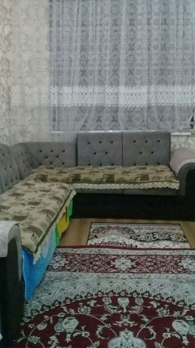 Юнусабад 14 кварталда 1 хона уй ижарага оилага еки 4 та кизга берилади