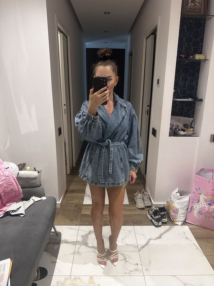 Дамско oversize дънково яке Zara