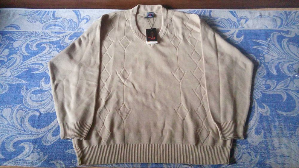 Продам мужские шерстяные свитеры