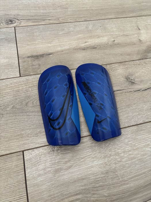 Кори за футбол Nike Mercurial Lite размер S