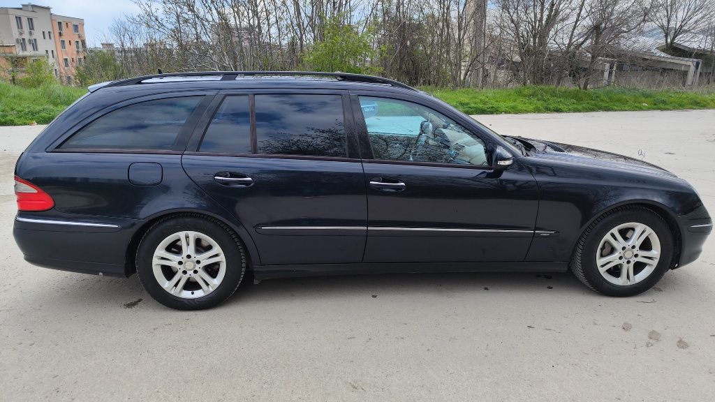 Продавам Мерцедес E320CDI