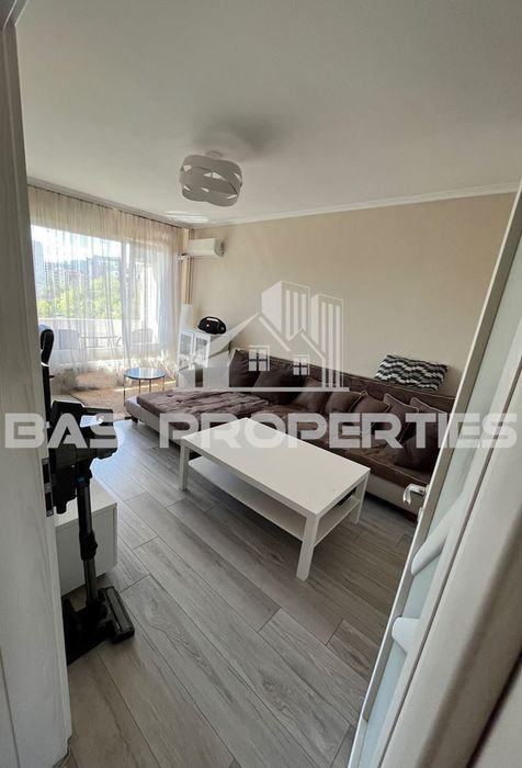 Продава се Двустаен апартамент в София, Дървеница - 65 кв.м за 3385 €/кв.м - Снимка #1