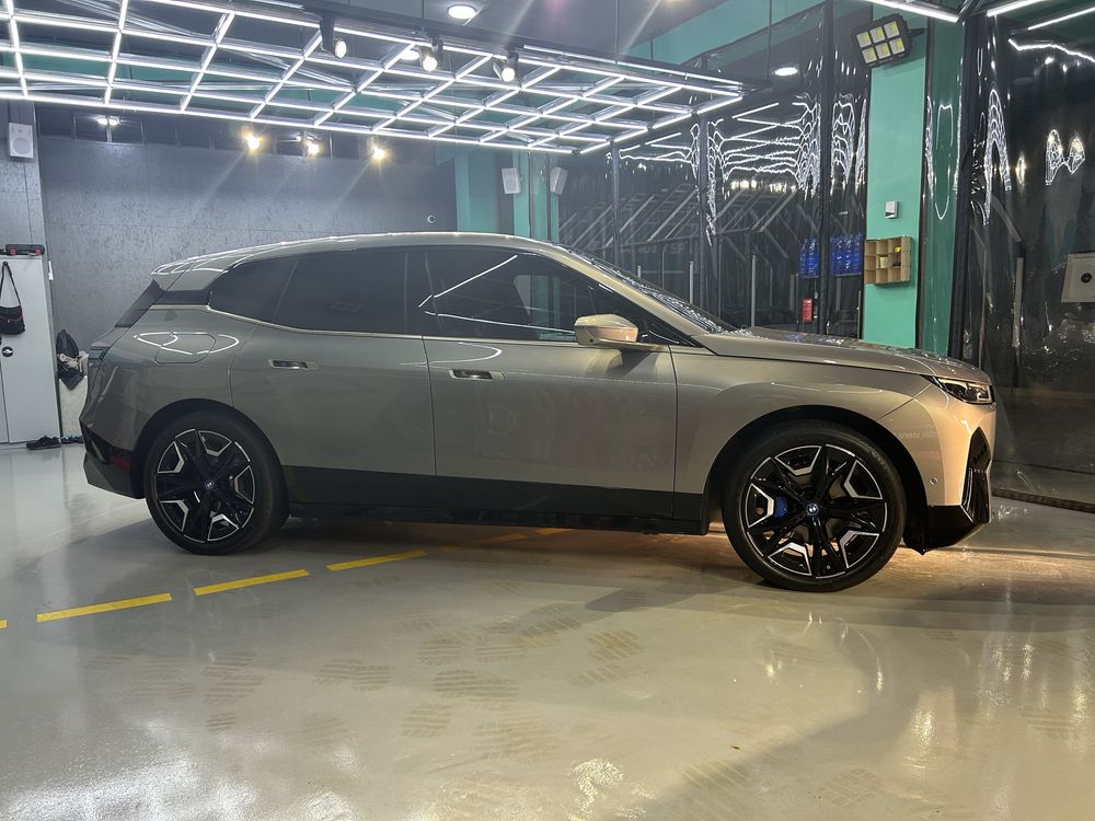 Продается BMW iX 40
