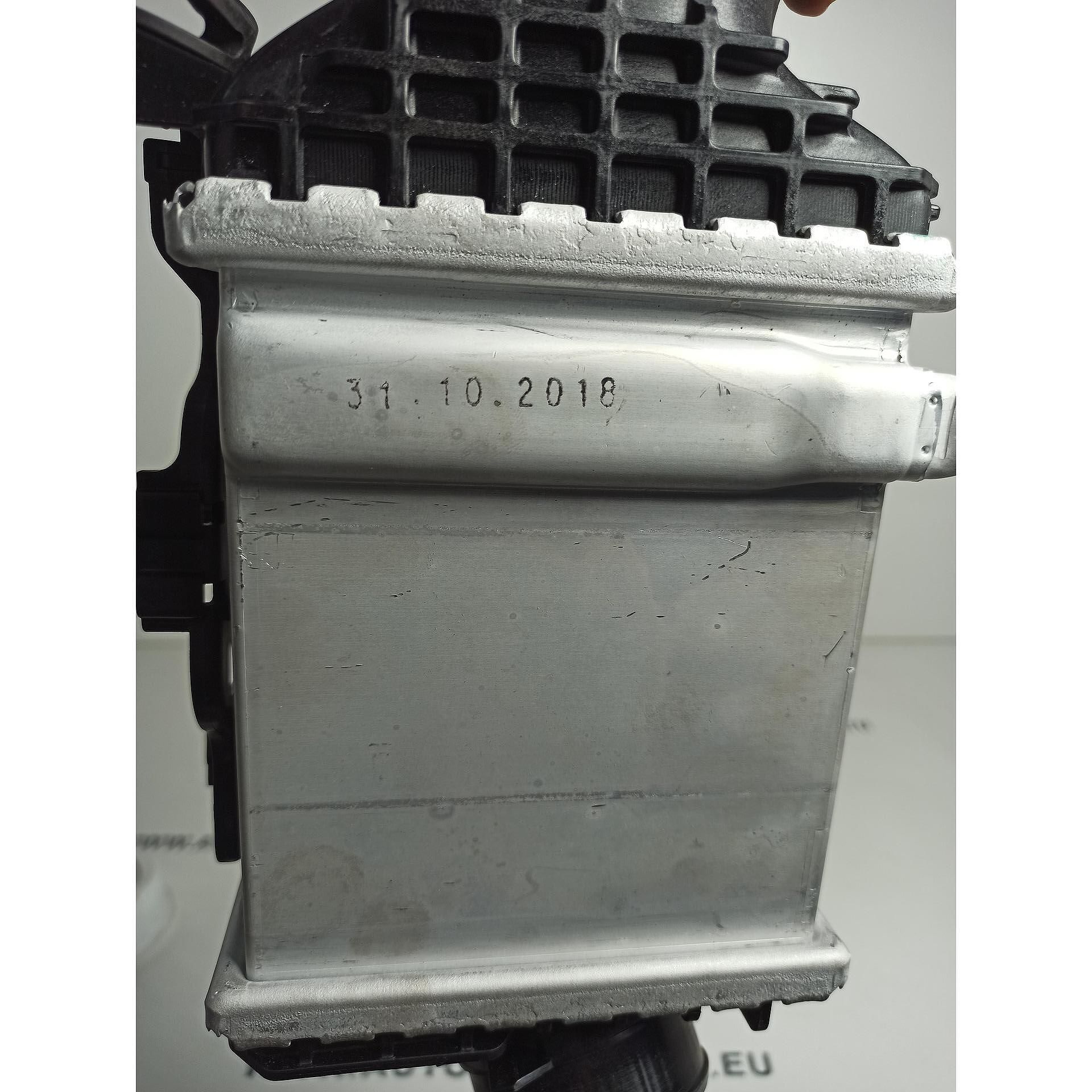 Десен интеркулер за bmw 5er g30 7er g11 g12 - 8619390