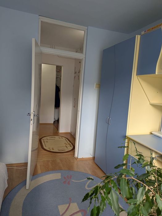 De vânzare Apartament cu 3 camere - zona 7 Noiembrie