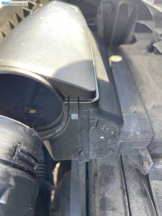 Priza Deflector Difuzor Captare Aer de pe Trager Tragher Volkswagen Caddy 2.0 TDI 2011 - 2015 [C4879]