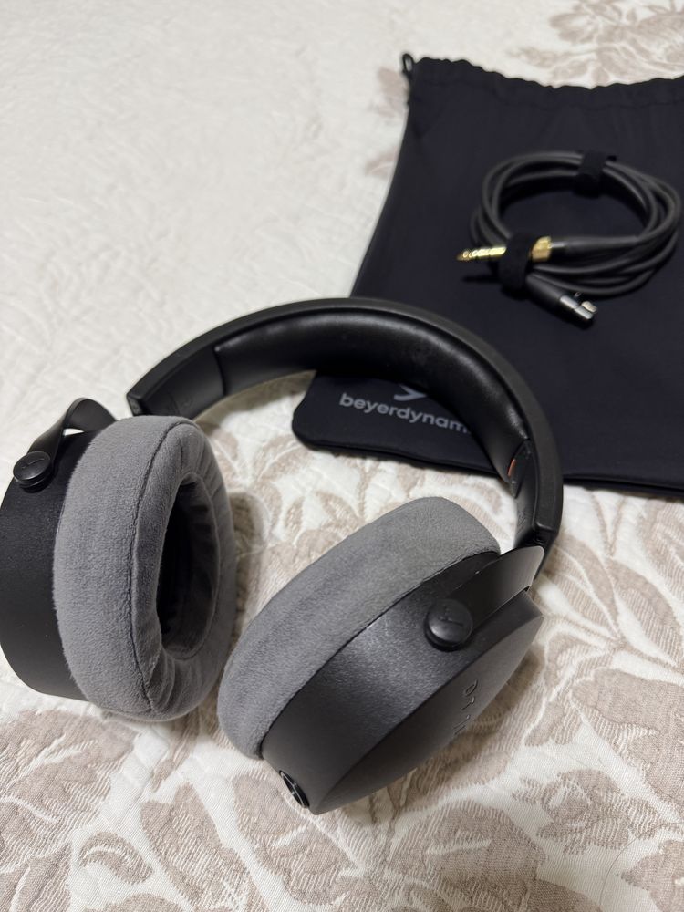 Наушники Beyerdynamic DT 700 PRO X серый