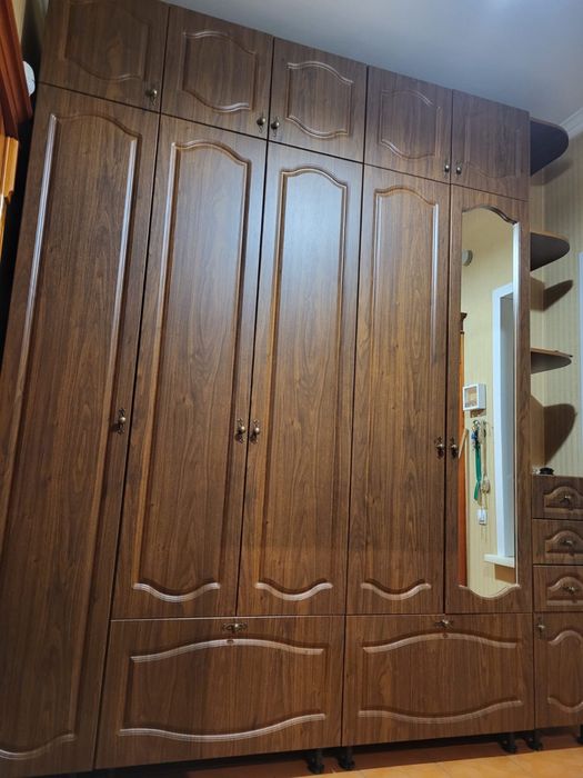 Продам прихожую
