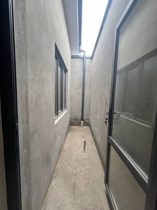 Nazarbek mevazor maxalla 1.8 sotix 4 xona oshxona 2 ta sanuzel padval