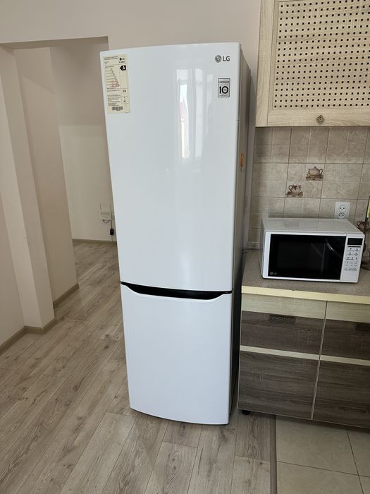 Холодильник LG