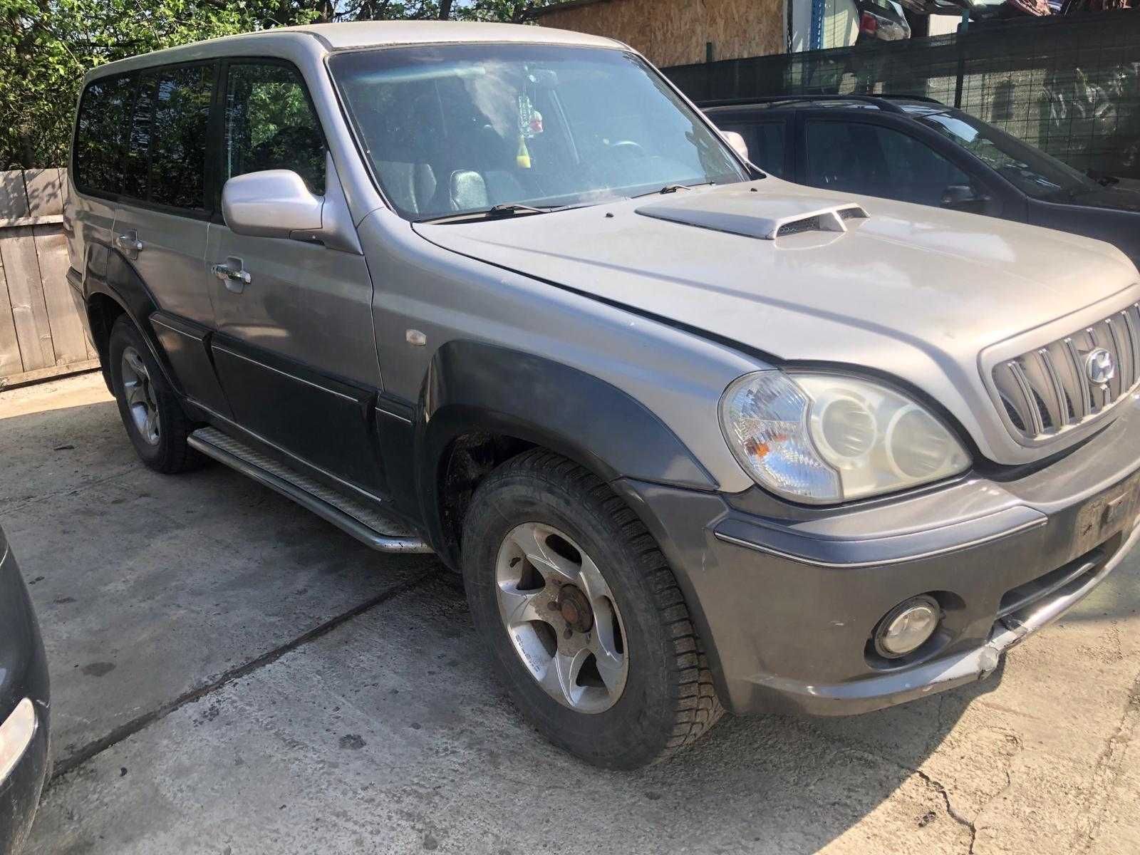 Dezmembram Hyundai Terracan 2.9 Diesel