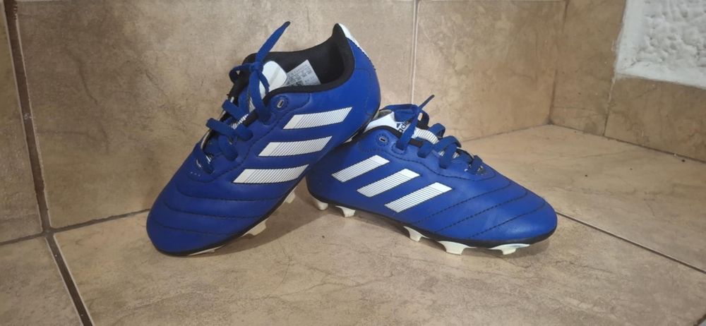 Адидас Детски Бутонки