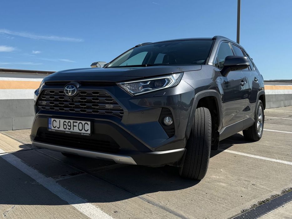 Toyota RAV4 Hybrid 4X4 Luxury 222CP FULL PIELE Carlig Garantie Stare perfectă!